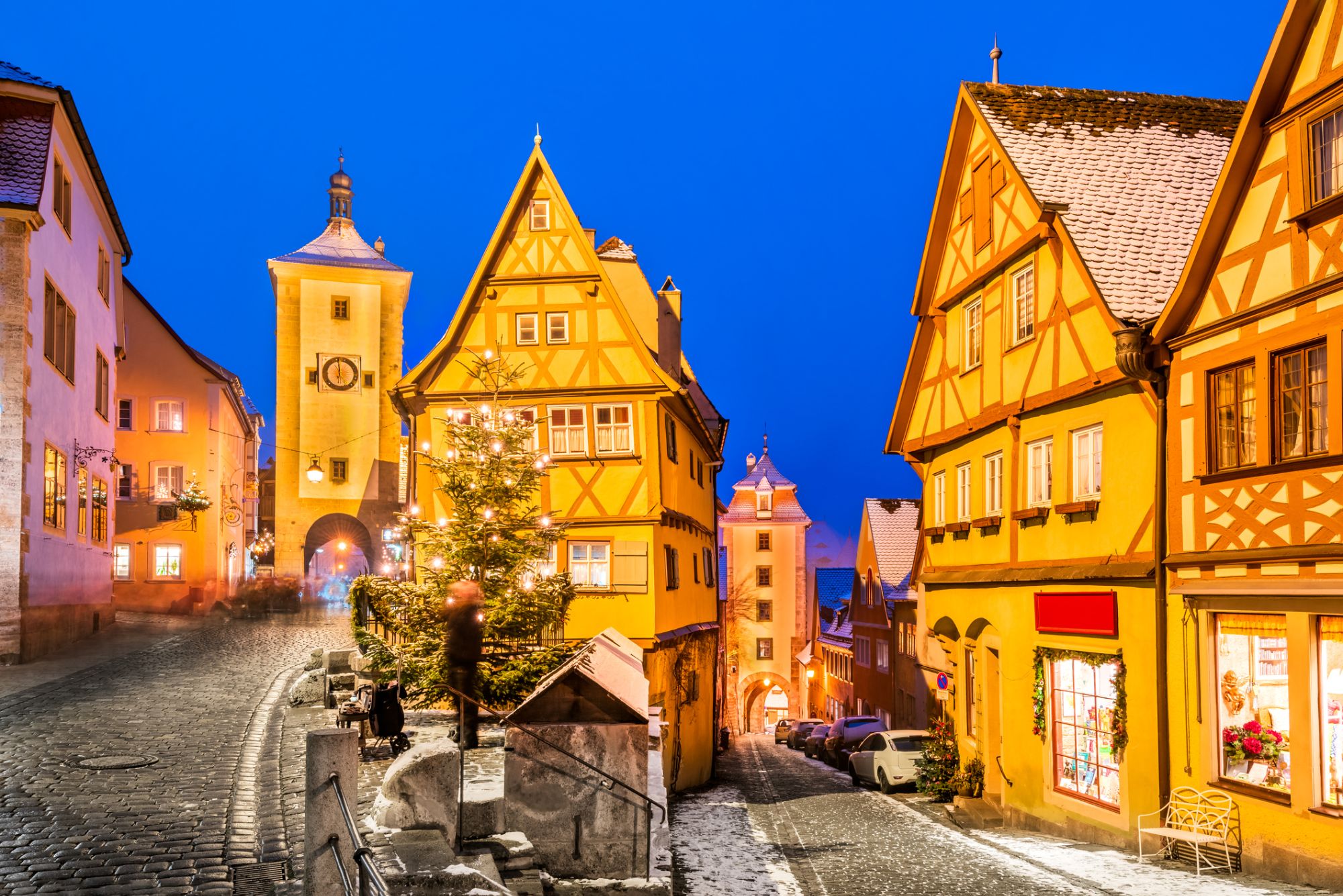 https://garmisch.armymwr.com/application/files/2416/9953/3823/Rothenburg_Christmas_Market.jpg